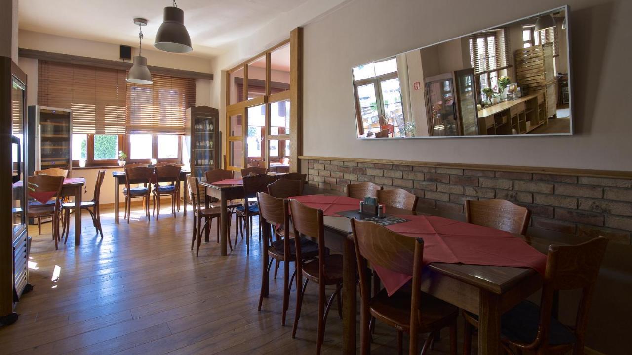 Sporthotel Kácov 外观 照片