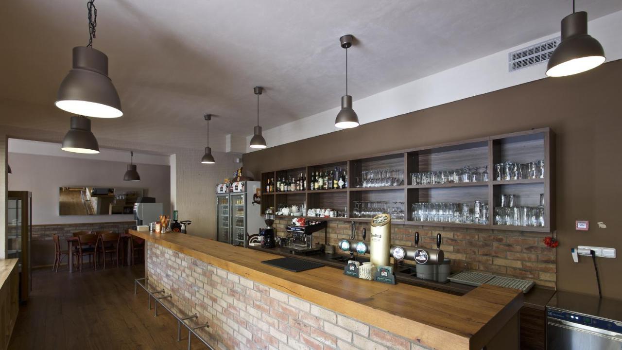 Sporthotel Kácov 外观 照片